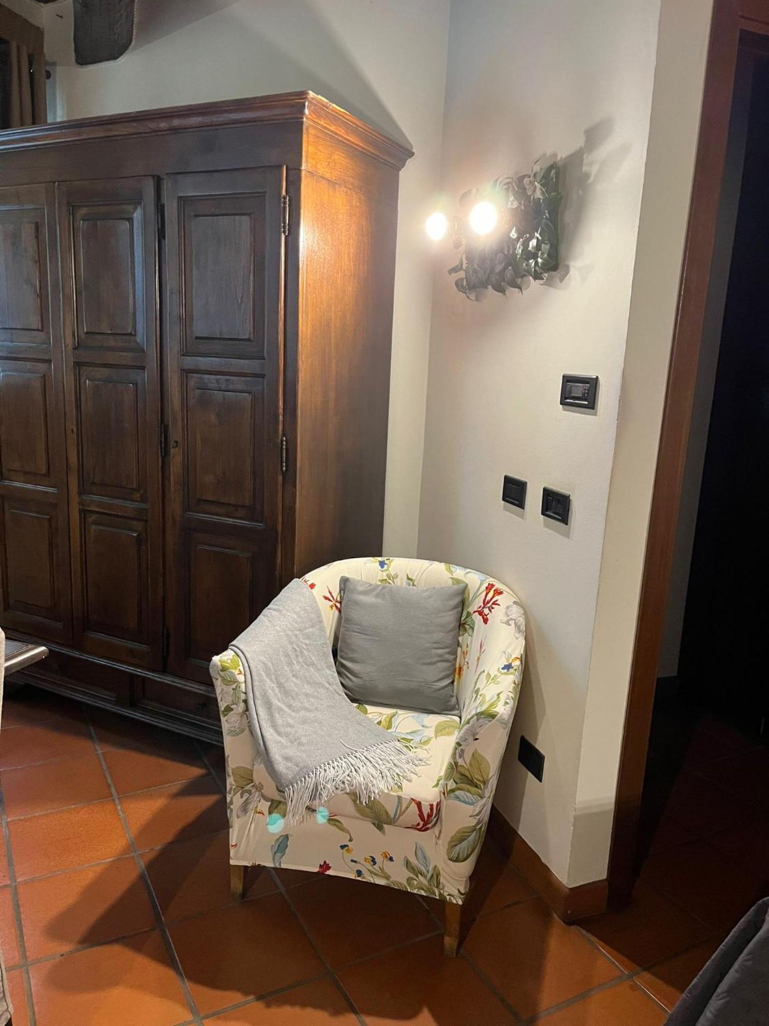 Monolocale Beatrice Abbadesse Guest House 米兰 外观 照片