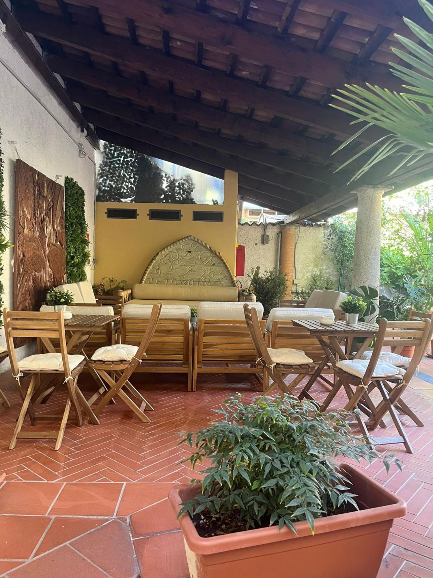 Monolocale Beatrice Abbadesse Guest House 米兰 外观 照片