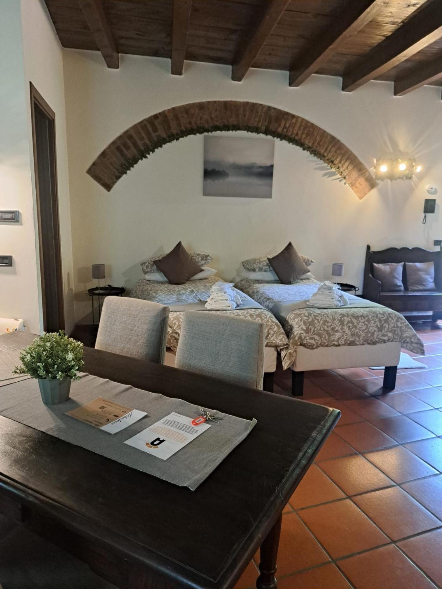 Monolocale Beatrice Abbadesse Guest House 米兰 外观 照片